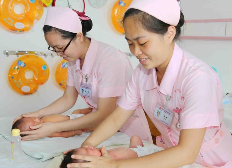 深圳家政服务业：在城市生活中寻找幸福的小细节